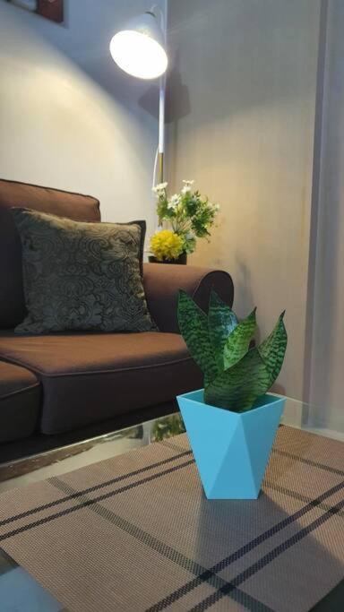 Cherolds Place Lovely 1 Bedroom Condo With Balcony Manila Eksteriør bilde